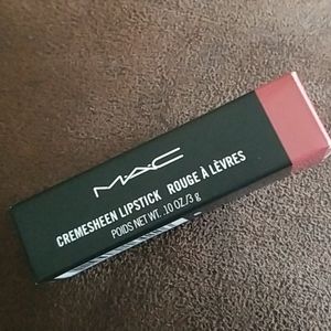 MAC cremesheen lipstick 208 Fanfare